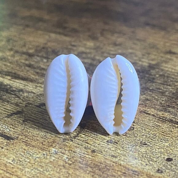Handmade Cowrie Shell Earrings for Women, Skin-Friendly Stainless Steel, Summer - Picture 5 of 9